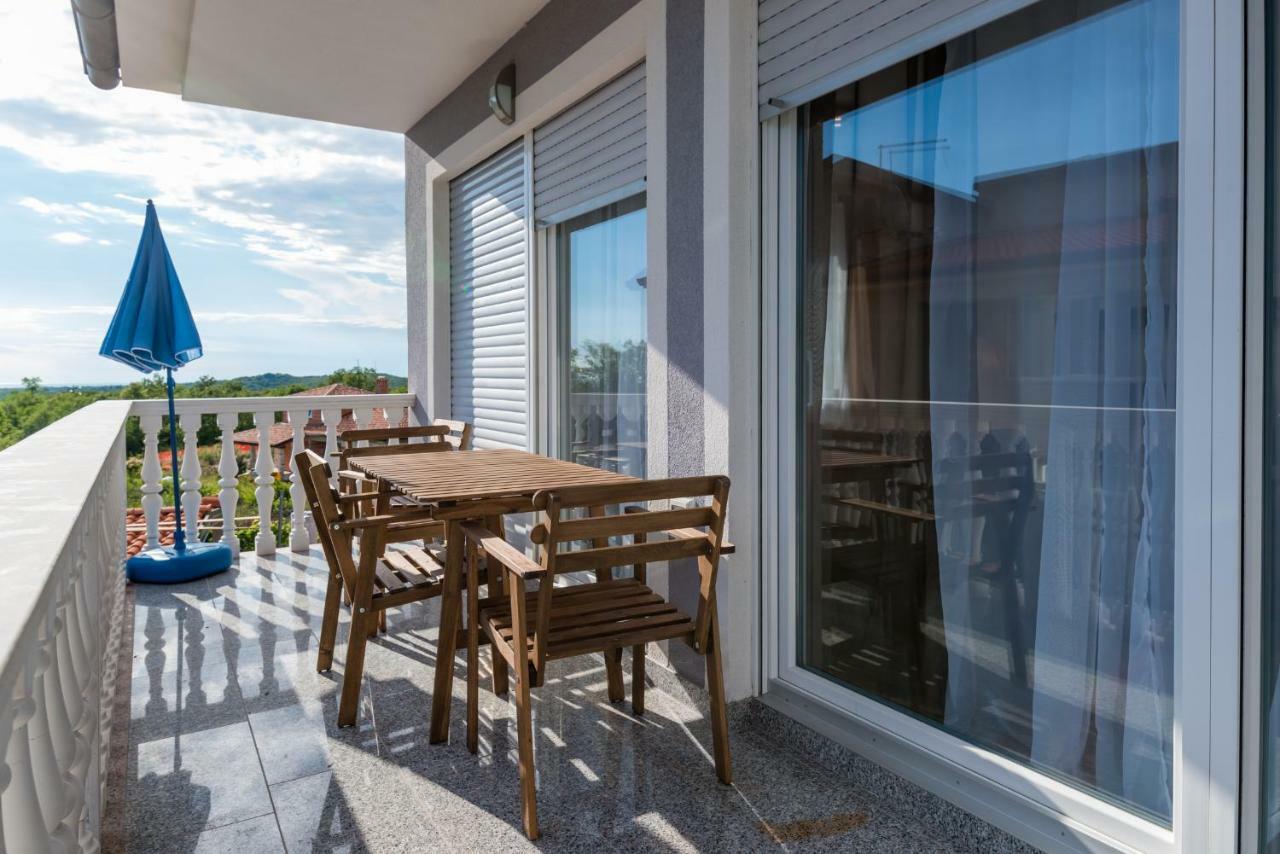 Ferienhaus Bucic Buje Exterior foto