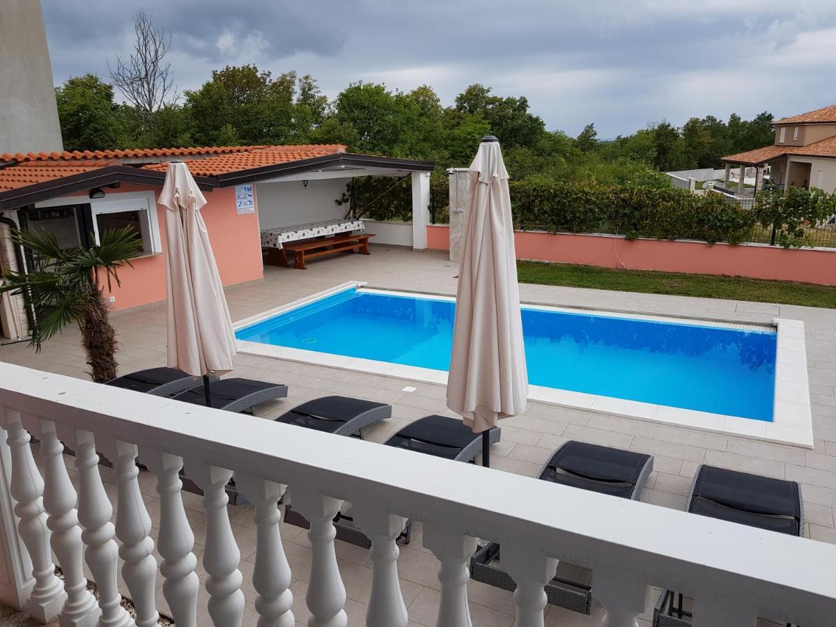 Ferienhaus Bucic Buje Exterior foto