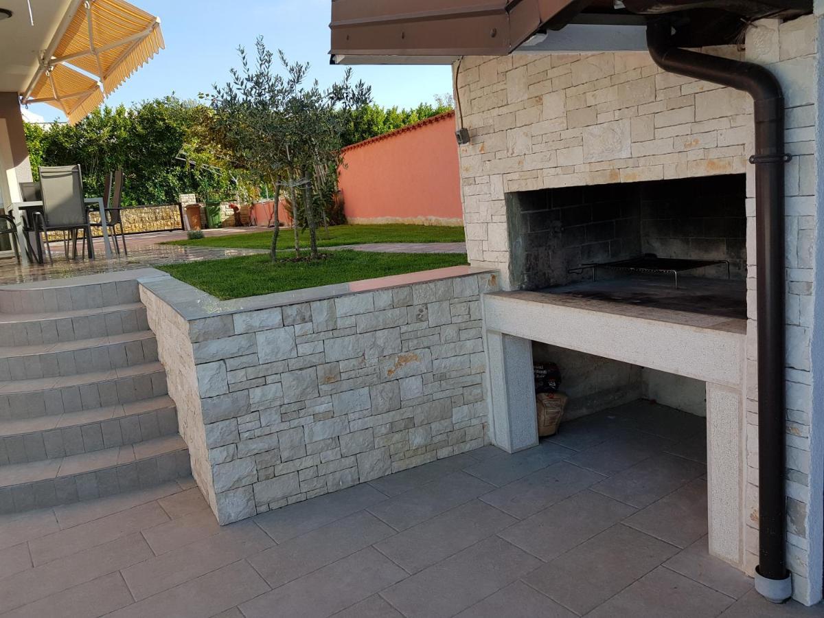 Ferienhaus Bucic Buje Exterior foto