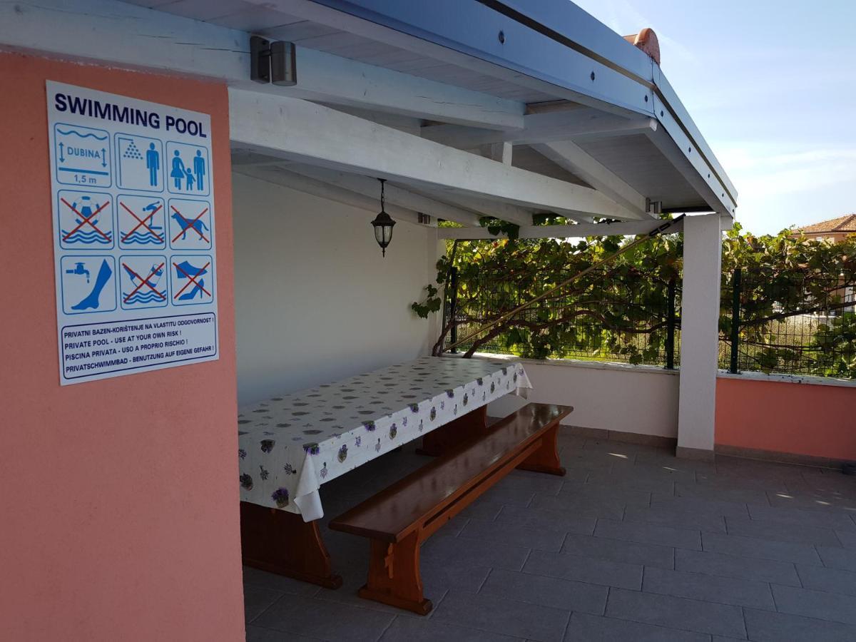 Ferienhaus Bucic Buje Exterior foto